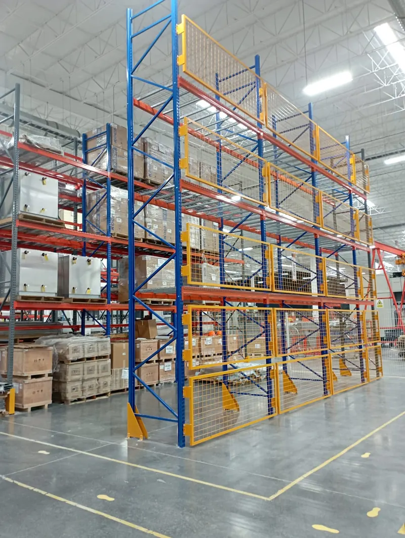 Accesorios para racks instalado por HIE